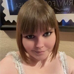 Meet your Posher, Kelli